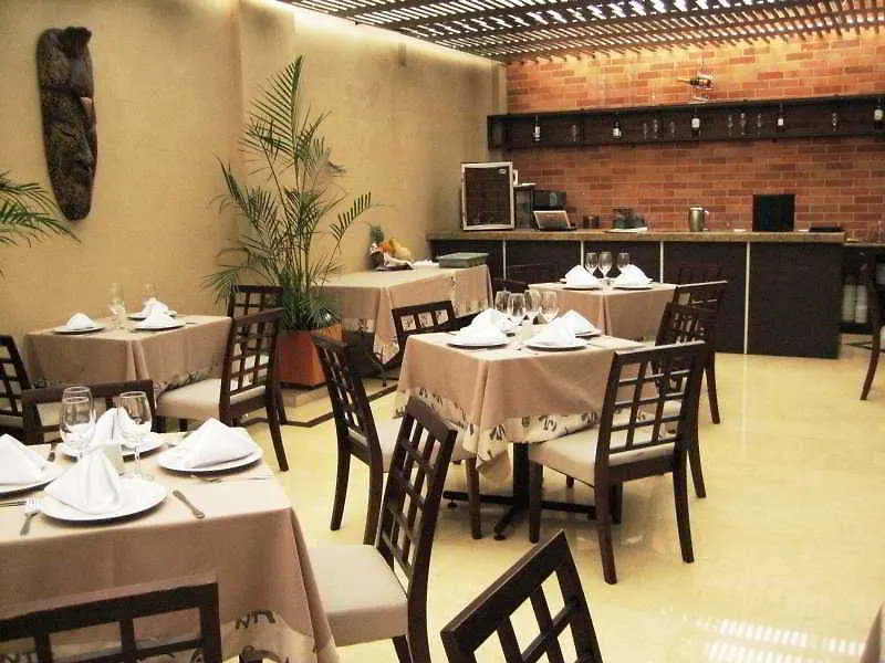 Hotel Santa Barbara Real Bogota